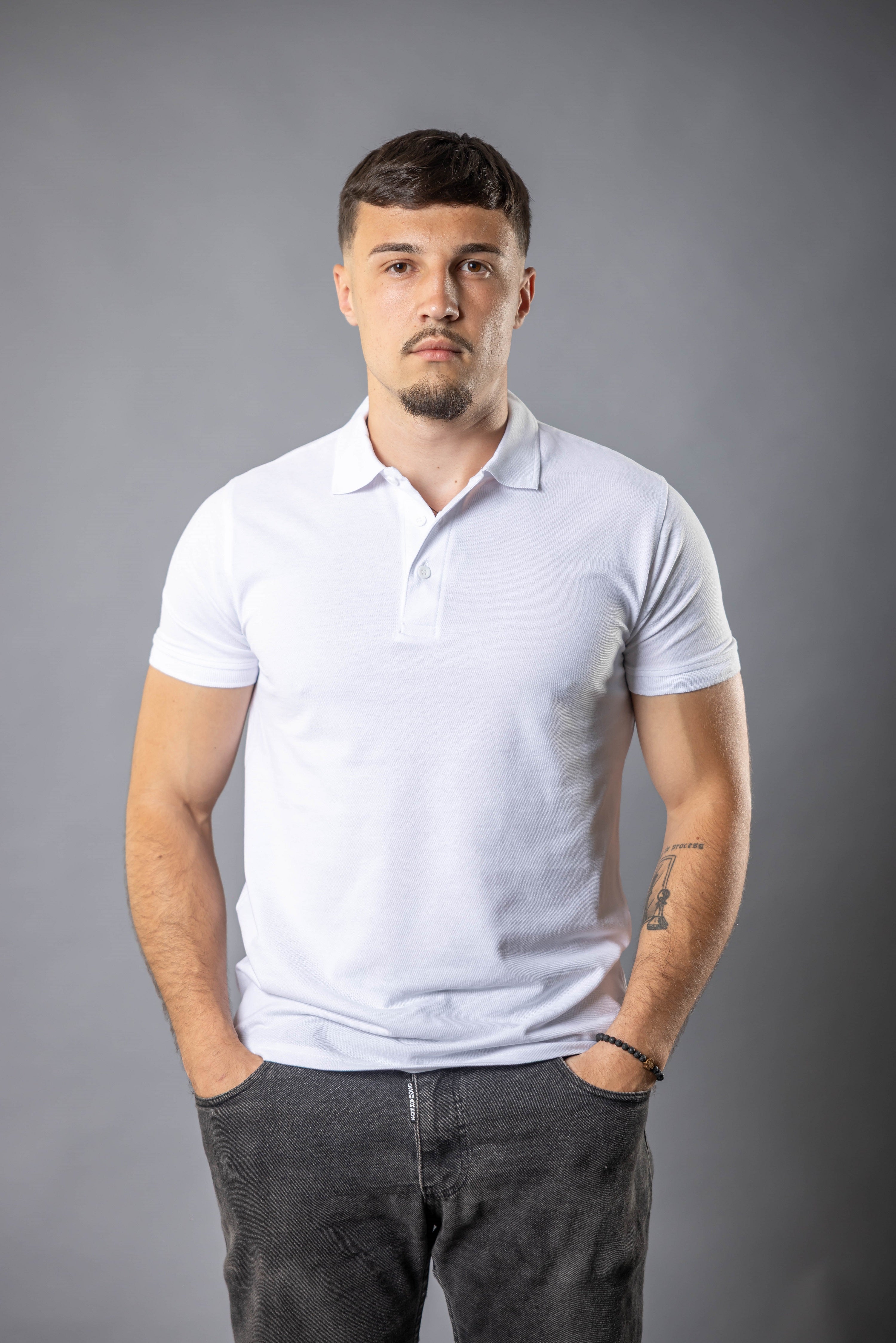 Elegant Polo Bela